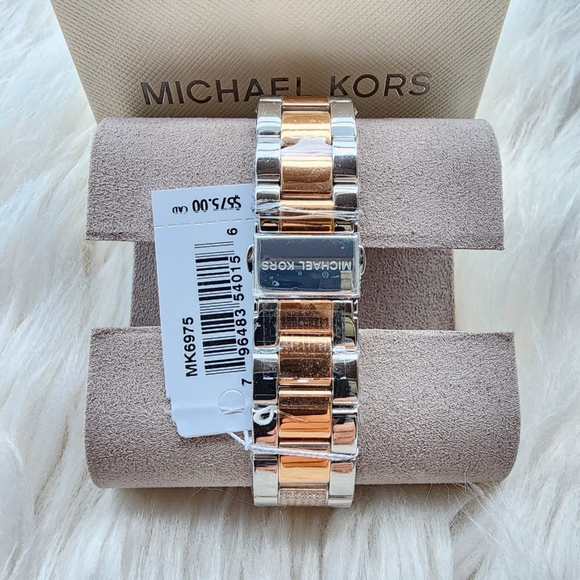 🎁Watch Michael Kors original brand new with tag No Negotiable*** - Picture 10 of 10